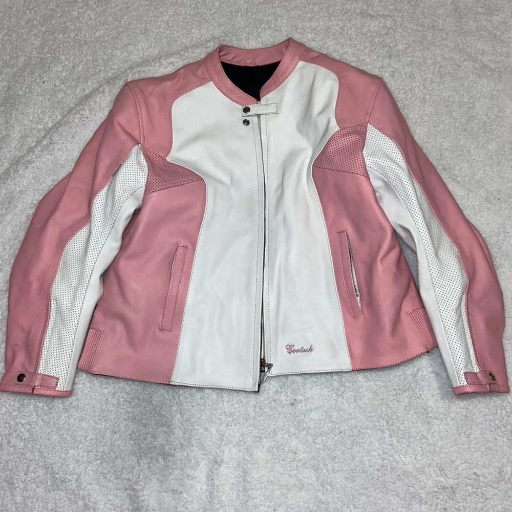 Oversized Cortech pink and white moto / racer  leather jacket 🩷